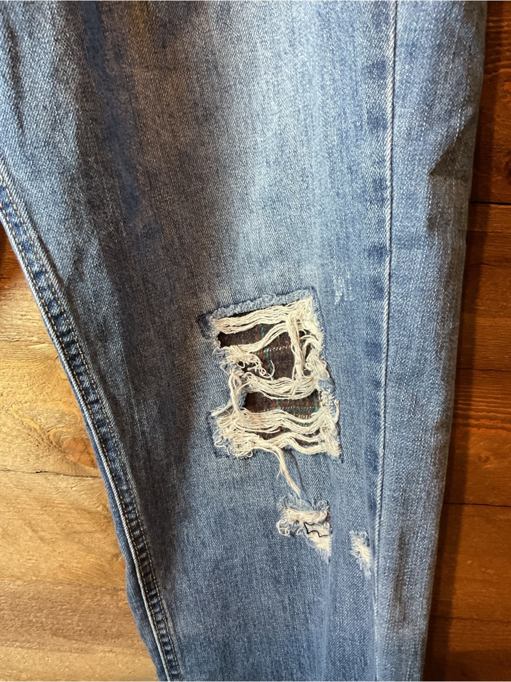 Natural Reflections Distressed Patchwork Jeans Vintage Reunion Women’s Size 12 - Picture 2 of 4